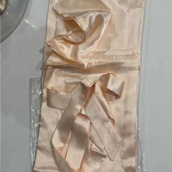 Brand New ‘Matron of Honor’ Robe - Picture 2 of 3